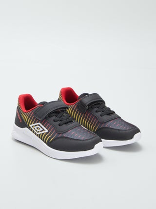 Tweekleurige 'Umbro'-sneakers