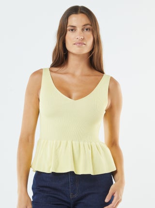 Uitlopende singlet van ribtricot