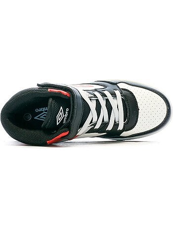 Umbro olly vlc jongens sneakers zwart/rood/wit