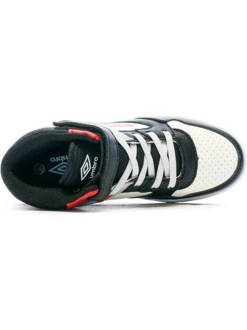 Umbro Olly VLC Jongens Sneakers Zwart/Rood/Wit - Kiabi Umbro Olly VLC Jongens Sneakers Zwart/Rood/Wit - Kiabi
