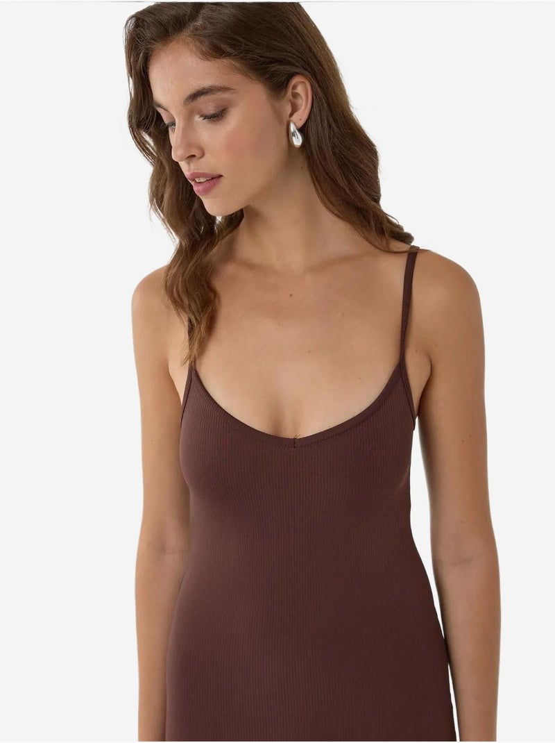 V-hals bodycon midi-jurk met dunne bandjes Bruin - Kiabi