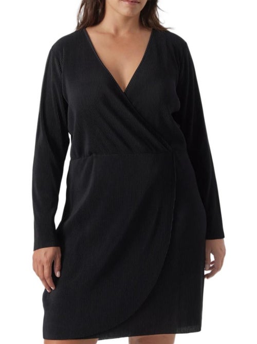Vero Moda Curve Clica Zwarte Jurk voor Dames - Kiabi Vero Moda Curve Clica Zwarte Jurk voor Dames - Kiabi