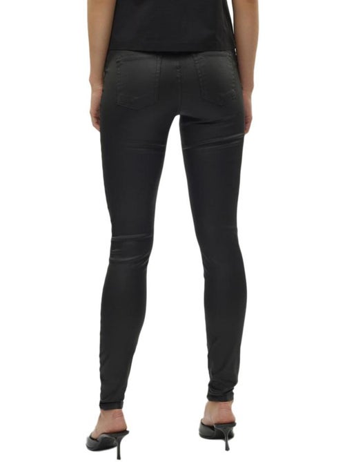 Vero Moda Flash Slim Fit Zwarte Damespantalon - Kiabi Vero Moda Flash Slim Fit Zwarte Damespantalon - Kiabi