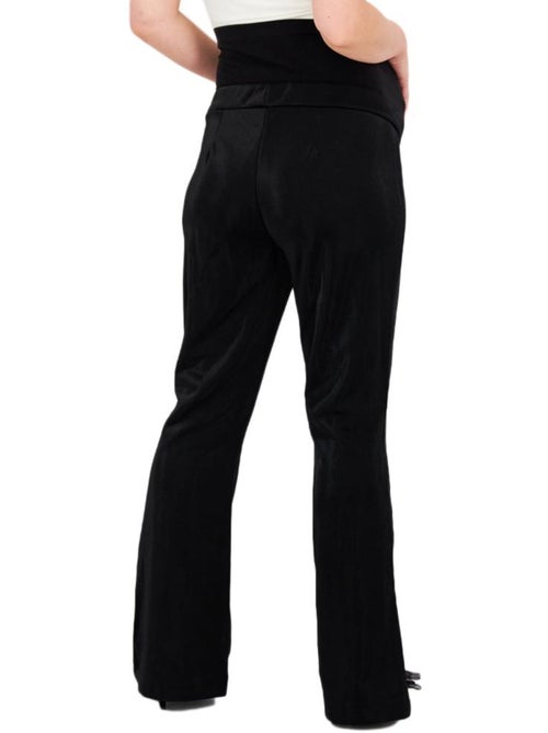 Vero Moda Maternity Kamma Flared Zwarte Zwangerschapspantalon - Kiabi Vero Moda Maternity Kamma Flared Zwarte Zwangerschapspantalon - Kiabi