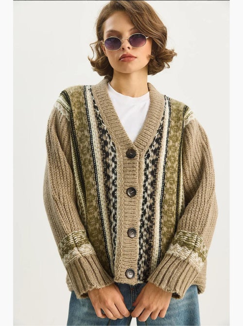 Vest met etnische print, v-hals, lange mouwen en knoopsluiting lucci - Kiabi