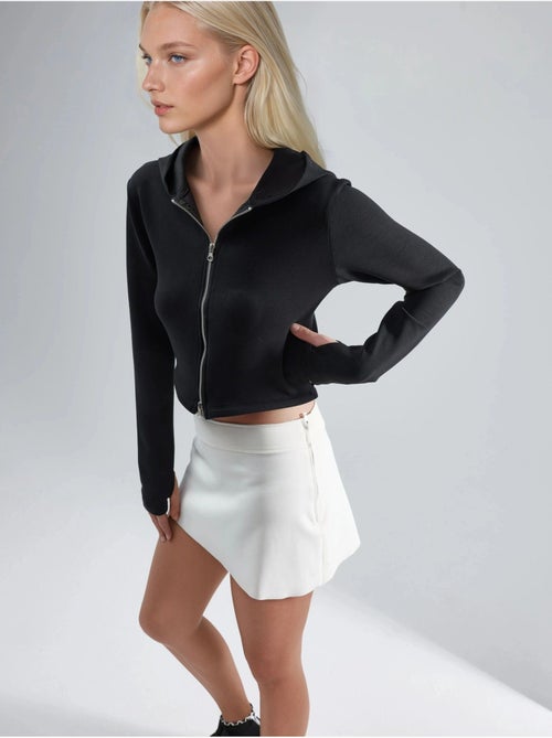 Veste à capuche zippée et coupe classique busem - Kiabi Veste à capuche zippée et coupe classique busem - Kiabi