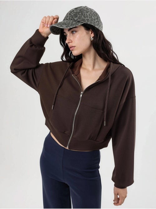 Veste à capuche zippée et coupe décontractée busem - Kiabi Veste à capuche zippée et coupe décontractée busem - Kiabi