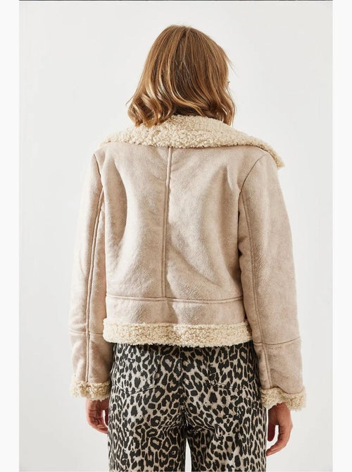 Veste aviateur courte en simili cuir lucci - Kiabi Veste aviateur courte en simili cuir lucci - Kiabi
