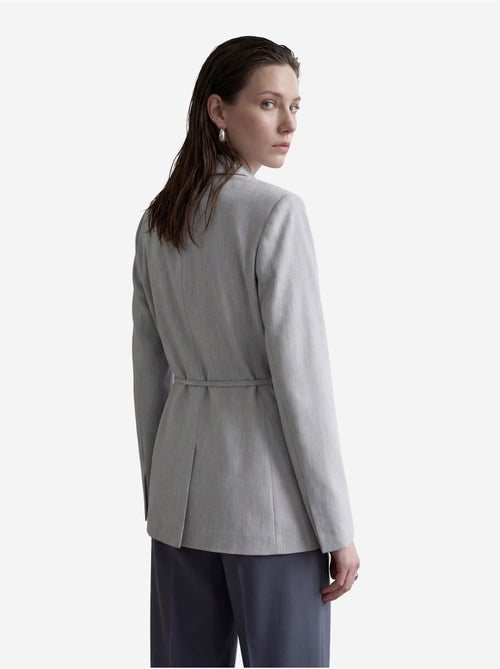 Veste blazer ceinturée en crêpe my fashion - Kiabi Veste blazer ceinturée en crêpe my fashion - Kiabi