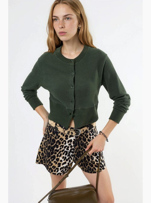 Veste courte décontractée avec fermeture à boutons busem - Kiabi Veste courte décontractée avec fermeture à boutons busem - Kiabi