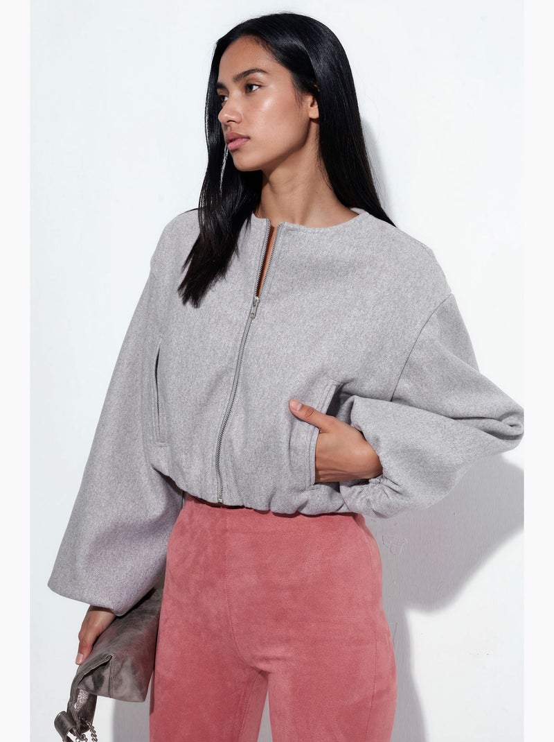 Veste courte en gabardine avec fermeture éclair et poche busem Gris - Kiabi