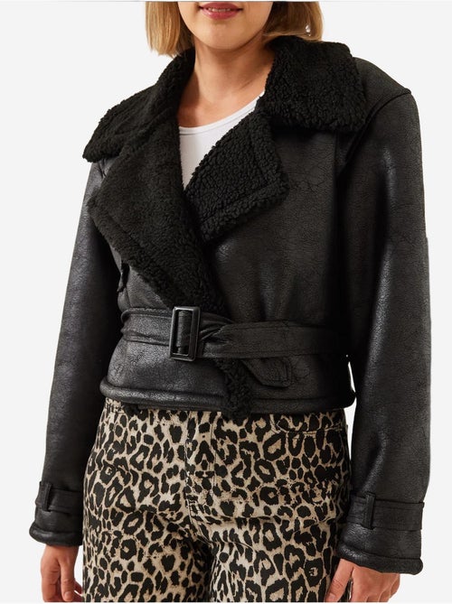 Veste courte laminée aller detail lucci - Kiabi Veste courte laminée aller detail lucci - Kiabi