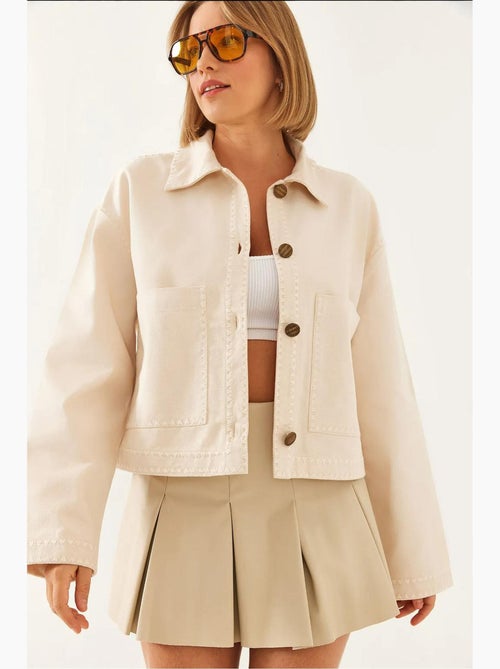 Veste courte tissée brodée à col chemise lucci - Kiabi