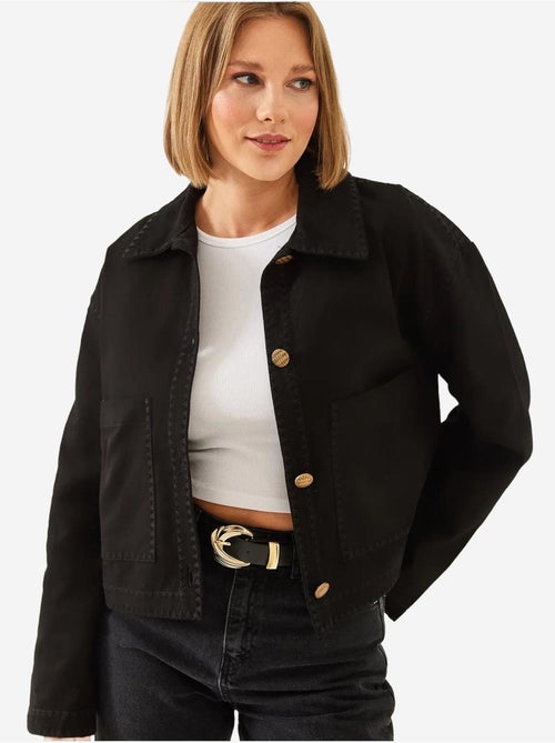 Veste courte tissée brodée à col chemise lucci - Kiabi Veste courte tissée brodée à col chemise lucci - Kiabi