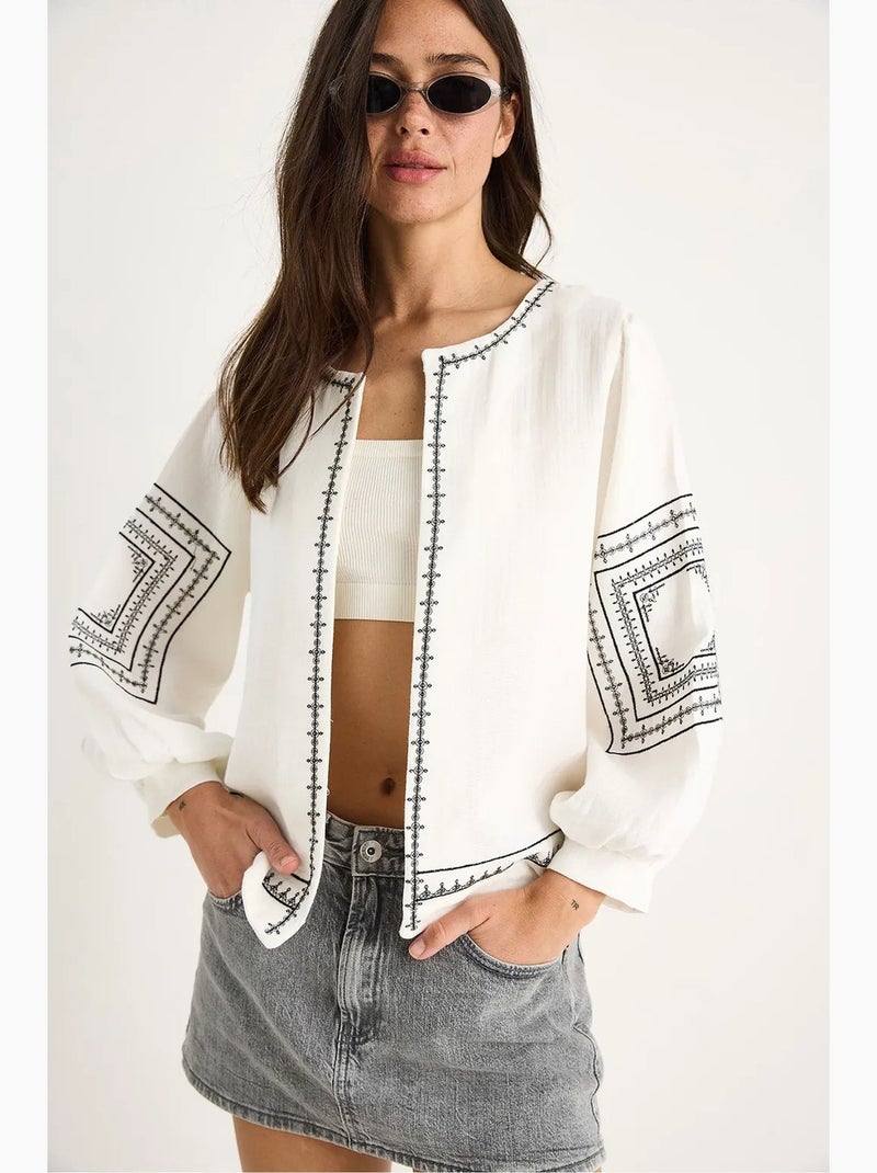 Veste décontractée à col rond brodée lucci Blanc - Kiabi