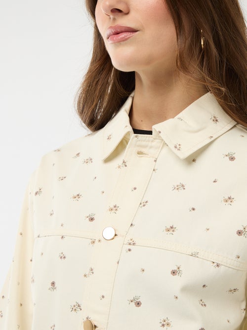 Veste denim courte avec 2 poches plaquées - Kiabi