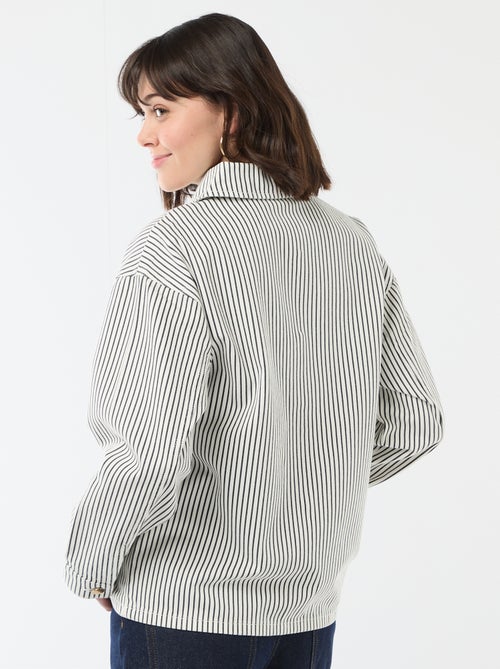 Veste denim courte avec 2 poches plaquées - Kiabi