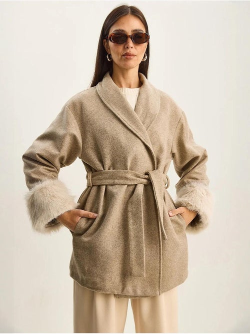 Veste en feutre oversize à col châle et poignets en fausse fourrure lucci - Kiabi
