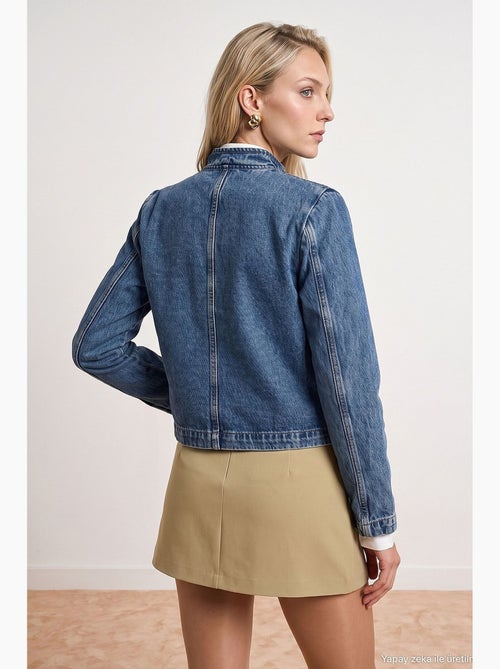 Veste en jean courte à boutons dorés dilvin - Kiabi