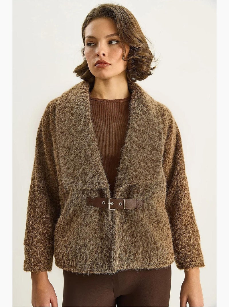 Veste en peluche boutonnée avec col. Lucci Camel - Kiabi