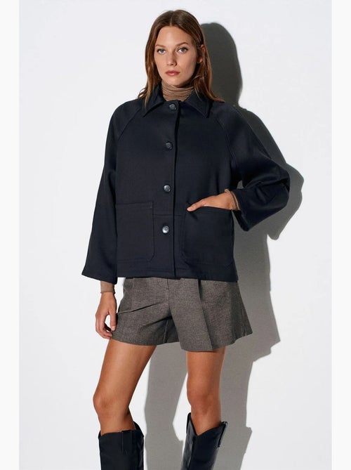 Veste oversize tissée effet peluche, boutonnée dilvin - Kiabi Veste oversize tissée effet peluche, boutonnée dilvin - Kiabi
