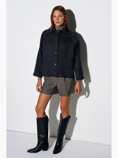 Veste oversize tissée effet peluche, boutonnée dilvin - Kiabi Veste oversize tissée effet peluche, boutonnée dilvin - Kiabi