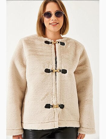 Veste sans col en fausse fourrure avec fermetures à brandebourg lucci