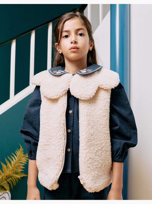 Veste sans manches matelassée en sherpa avec maxi col - Kiabi Veste sans manches matelassée en sherpa avec maxi col - Kiabi