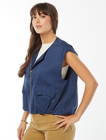 Veste sans manches satinée et zippée