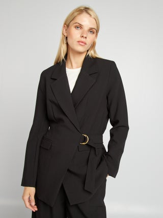 Veste tailleur longue avec boucle