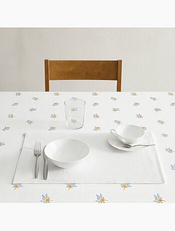 Vlekbestendig tafelkleed met mediterrane bloemenprint - Gamusi.