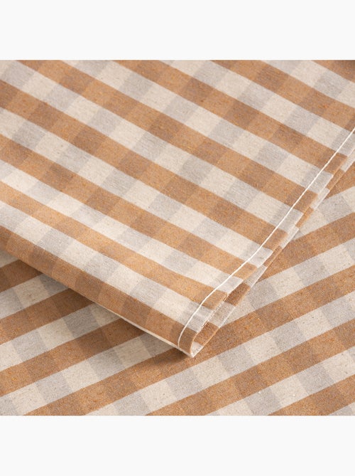 Vlekbestendig tafelkleed met Vichy-ruit van geweven katoen-linnenmix, natuurlijke touch - Gamusi. - Kiabi Vlekbestendig tafelkleed met Vichy-ruit van geweven katoen-linnenmix, natuurlijke touch - Gamusi. - Kiabi