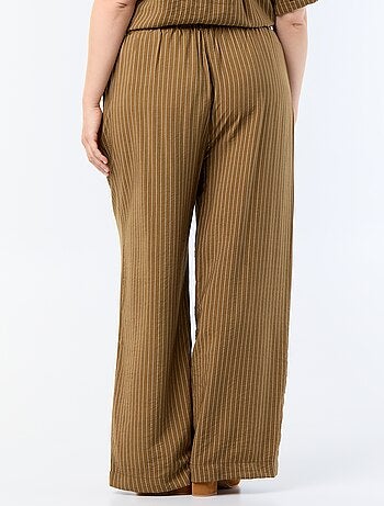 Vloeiende wijde viscose broek