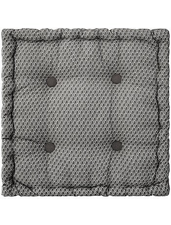 Vloerkussen in geometrische stijl