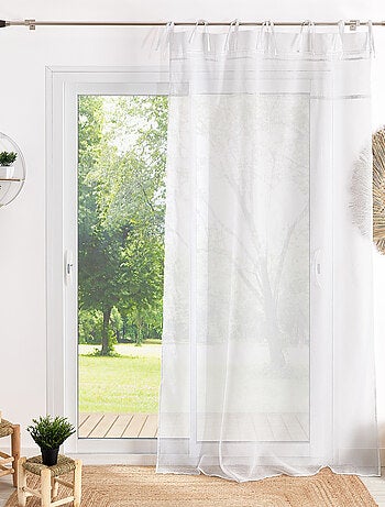 Voilage avec rubans macramé