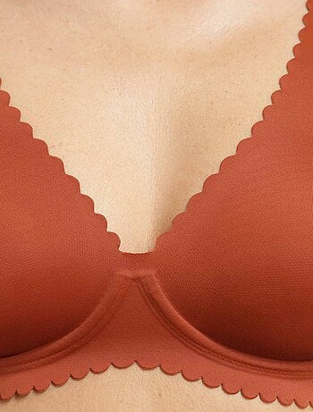 Voorgevormde beha 'Dim' 'Body touch' met voorgevormde cups