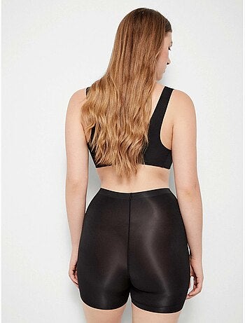 Vormgevende broek zonder merken met voorgevormde achterkant