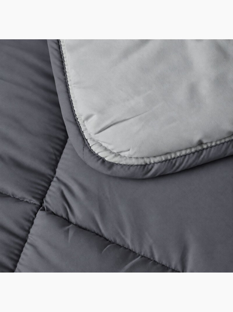 Warm tweekleurig microvezel dekbed 400 gr/m2 Zilver - Kiabi
