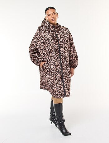 Waterafstotende regencape met luipaardmotief