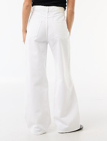 Wide leg-broek met destroy-effect en lage taille