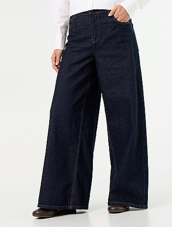 Wide leg jeans