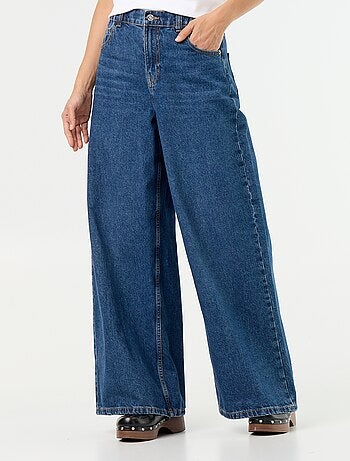 Wide leg jeans