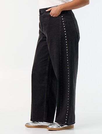 Wide leg jeans met fantasie uitsnijdingen en studs