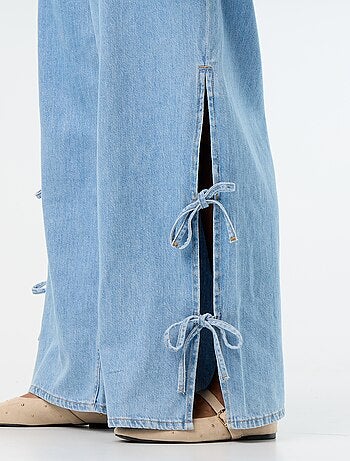 Wide leg jeans met fantasieknopen aan de zijkanten
