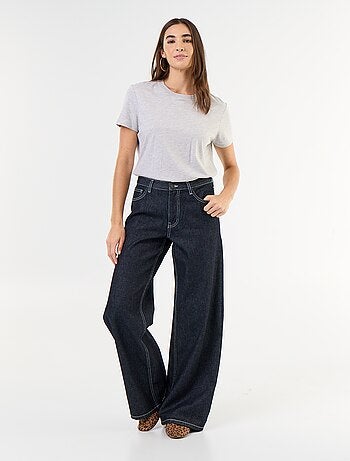 Wide leg jeans met geborduurde sterren op de achterzakken