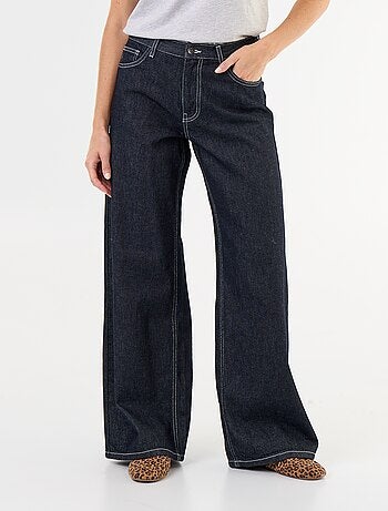 Wide leg jeans met geborduurde sterren op de achterzakken