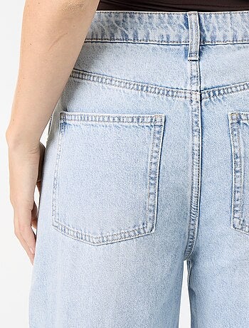 Wide leg jeans / wijde pasvorm met sierdrukknopen aan de zijkanten
