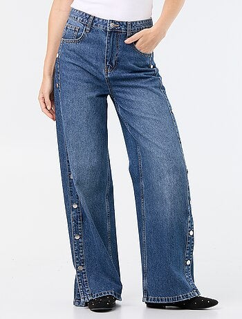 Wide leg jeans / wijde pasvorm met sierdrukknopen aan de zijkanten