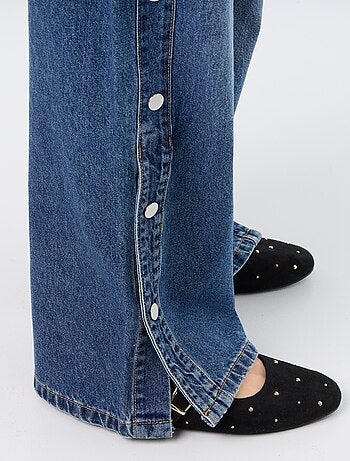 Wide leg jeans / wijde pasvorm met sierdrukknopen aan de zijkanten
