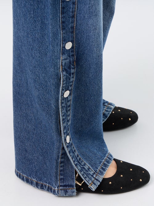 Wide leg jeans / wijde pasvorm met sierdrukknopen aan de zijkanten - Kiabi Wide leg jeans / wijde pasvorm met sierdrukknopen aan de zijkanten - Kiabi